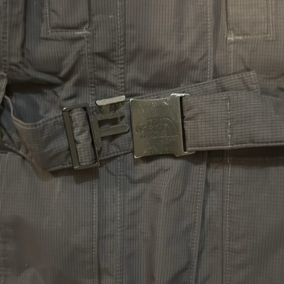 North face women’s winter coat - Picture 7 of 17